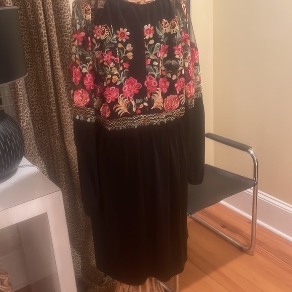 NWT Suzanne Betro  black dress with embroidery Lowered the price.. SALE - Picture 5 of 8
